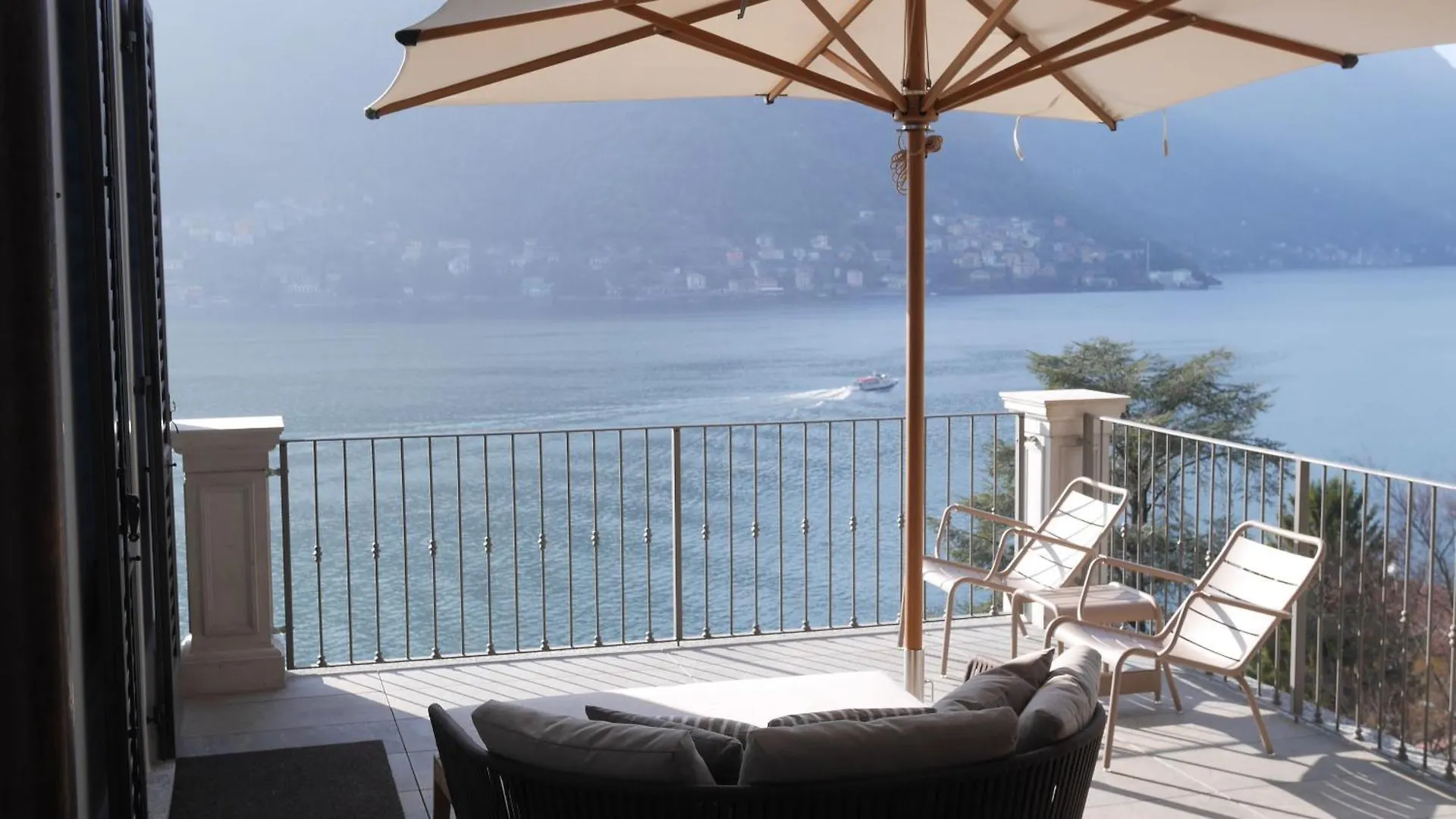 Aparthotel Villa Lario Lake Como Pognana Lario